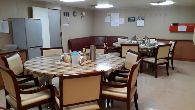 Messroom MV Aramis IMO-9438391