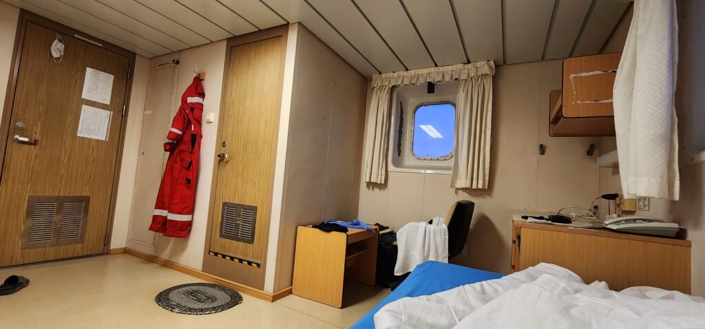 4E cabin MT Sirius 1